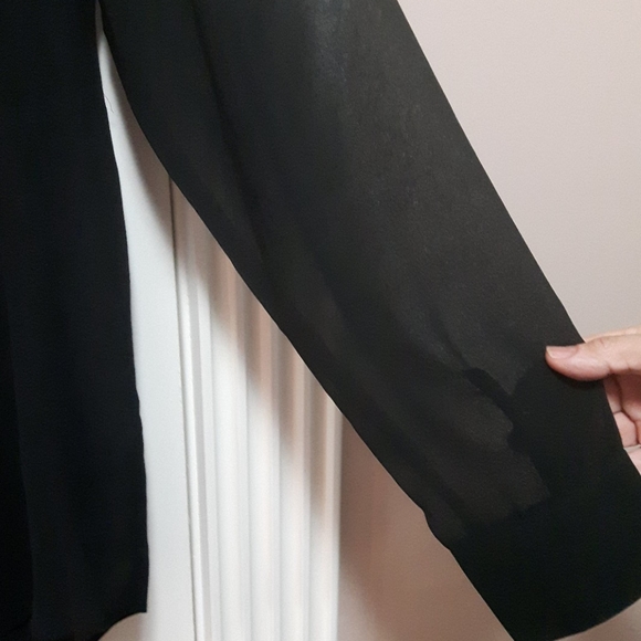 🛍️ NWOT black collarleas blouse - Picture 4 of 6